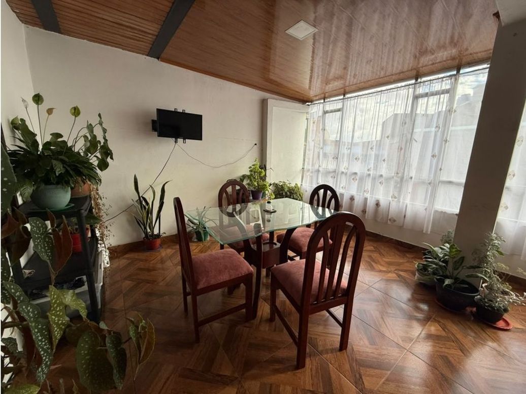 Casa de 12 alcobas en venta en Betania, Bogotá, 288 m² · foto 12 de 20