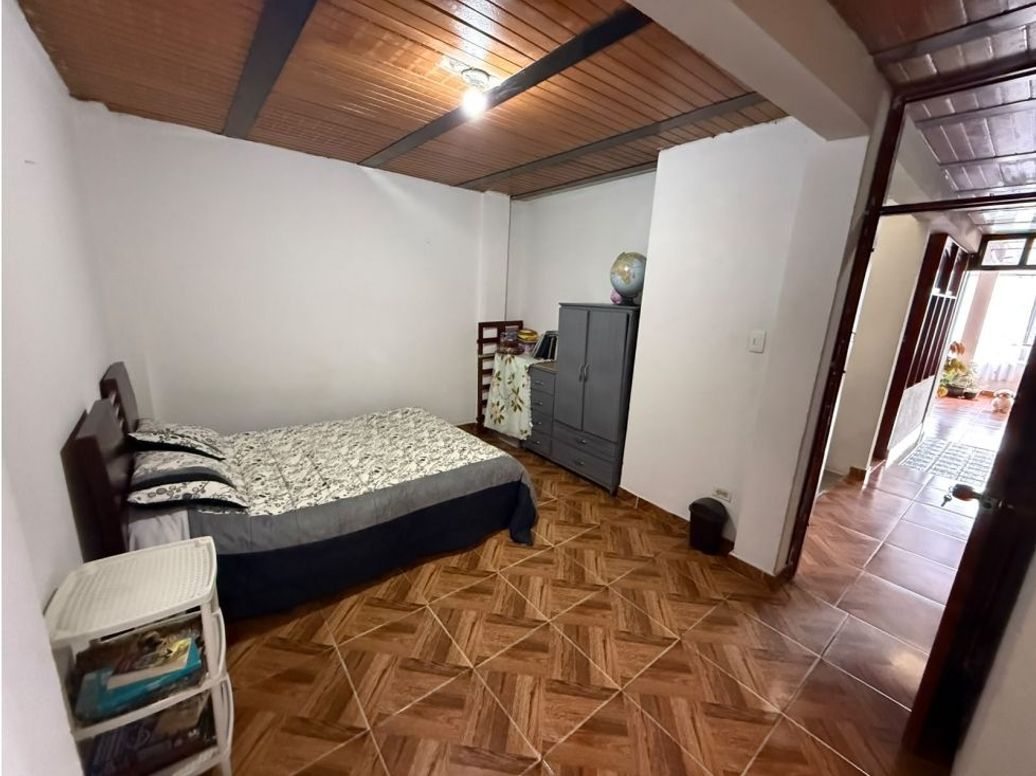 Casa de 12 alcobas en venta en Betania, Bogotá, 288 m² · foto 4 de 20
