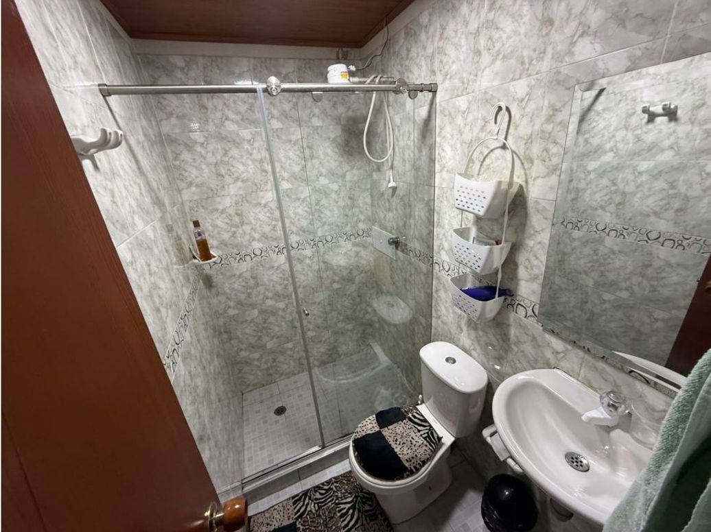 Casa de 12 alcobas en venta en Betania, Bogotá, 288 m² · foto 5 de 20