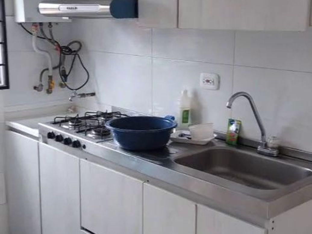 Apartamento de 2 alcobas en venta en Cjr Centenari, Bogotá, 37 m² · foto 9 de 17