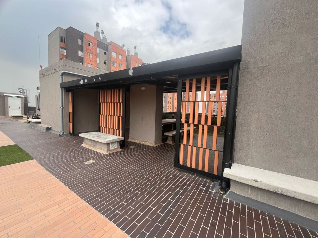 Apartamento de 2 alcobas en venta en Cjr Centenari, Bogotá, 37 m² · foto 5 de 17