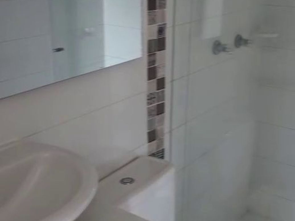 Apartamento de 2 alcobas en venta en Cjr Centenari, Bogotá, 37 m² · foto 16 de 17