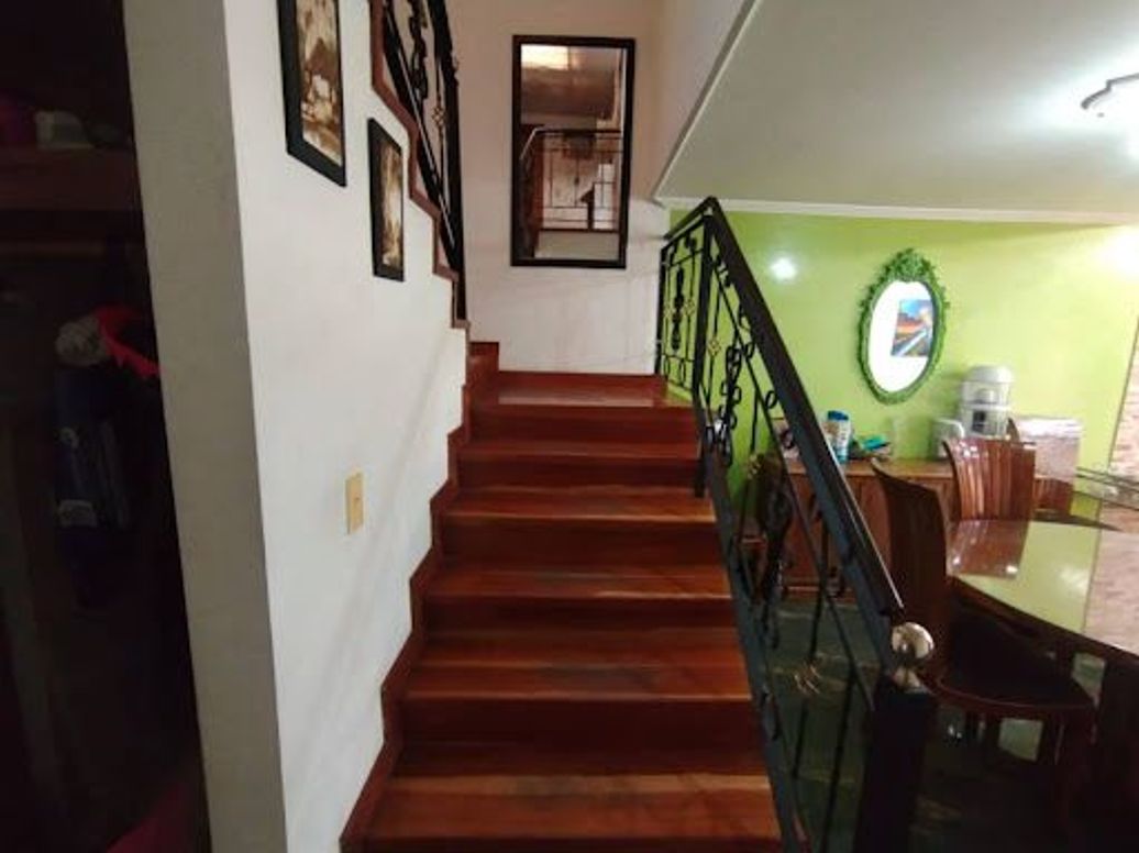 Casa de 10 alcobas en venta en Mandalay 1, Bogotá, 207 m² · foto 8 de 20
