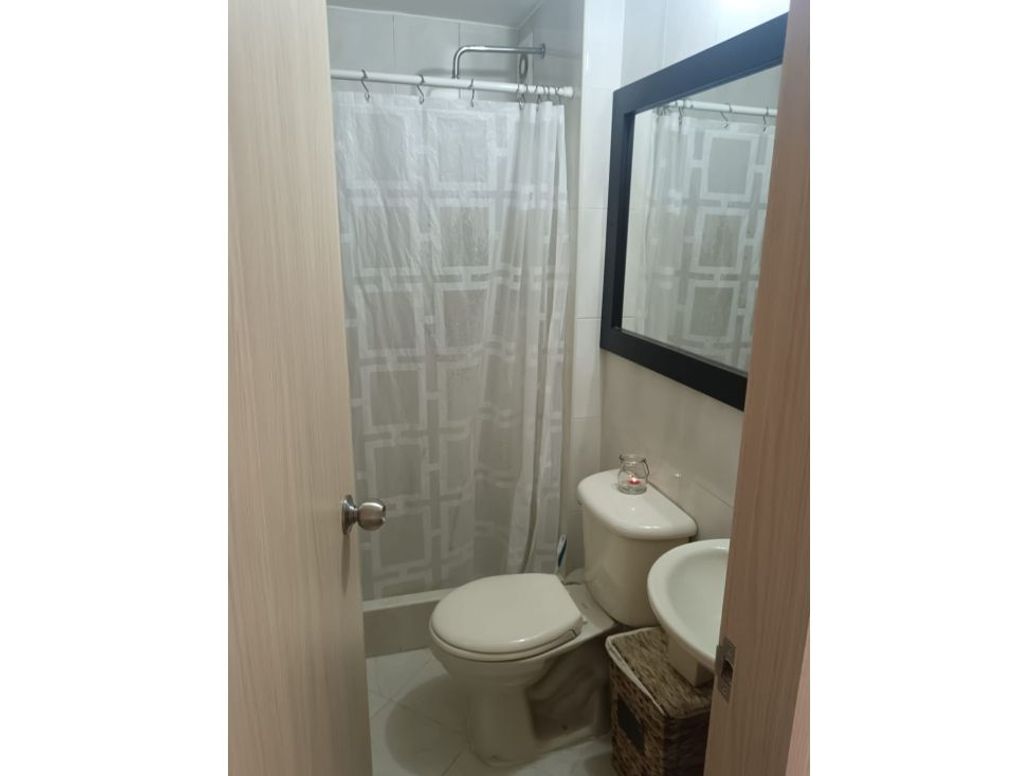 Apartamento de 3 alcobas en venta en Cedritos, Bogotá, 88 m² · foto 7 de 9