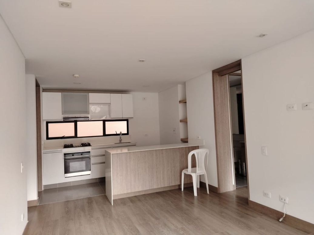 Apartamento de 1 alcoba en venta en El Cedro, Bogotá, 55 m² · foto 5 de 20