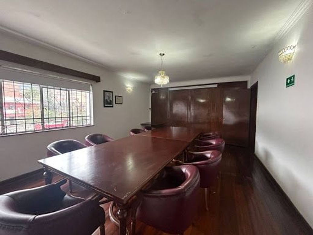 Casa de 5 alcobas en venta en La Soledad, Bogotá, 759 m² · foto 5 de 10