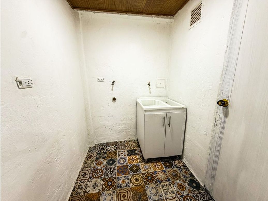 Casa de 5 alcobas en venta en San Isidro, Bogotá, 160 m² · foto 5 de 20