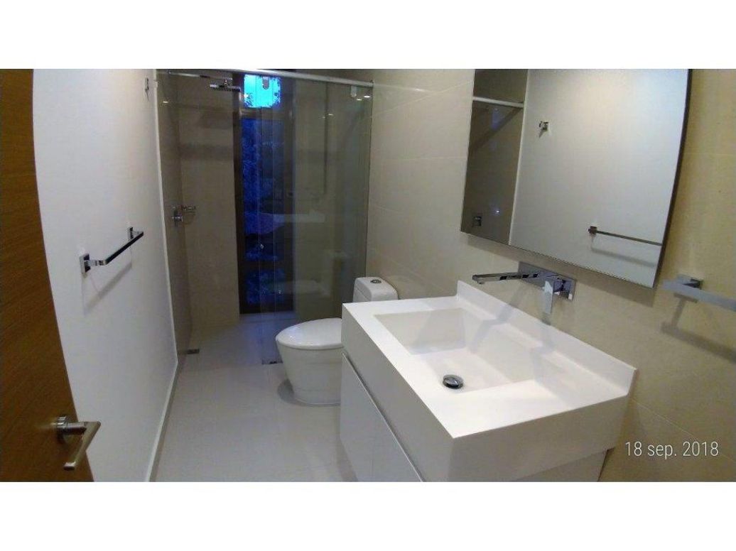 Apartamento de 3 alcobas en venta en Cerros De Suba, Bogotá, 255 m² · foto 13 de 20