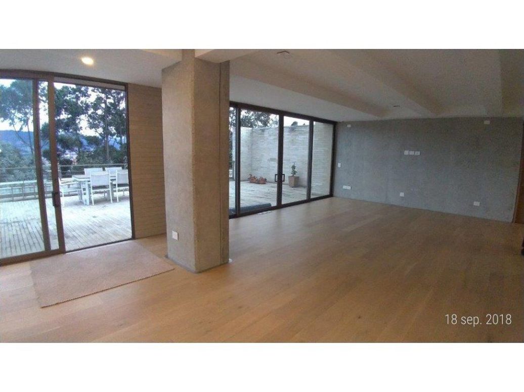 Apartamento de 3 alcobas en venta en Cerros De Suba, Bogotá, 255 m² · foto 7 de 20