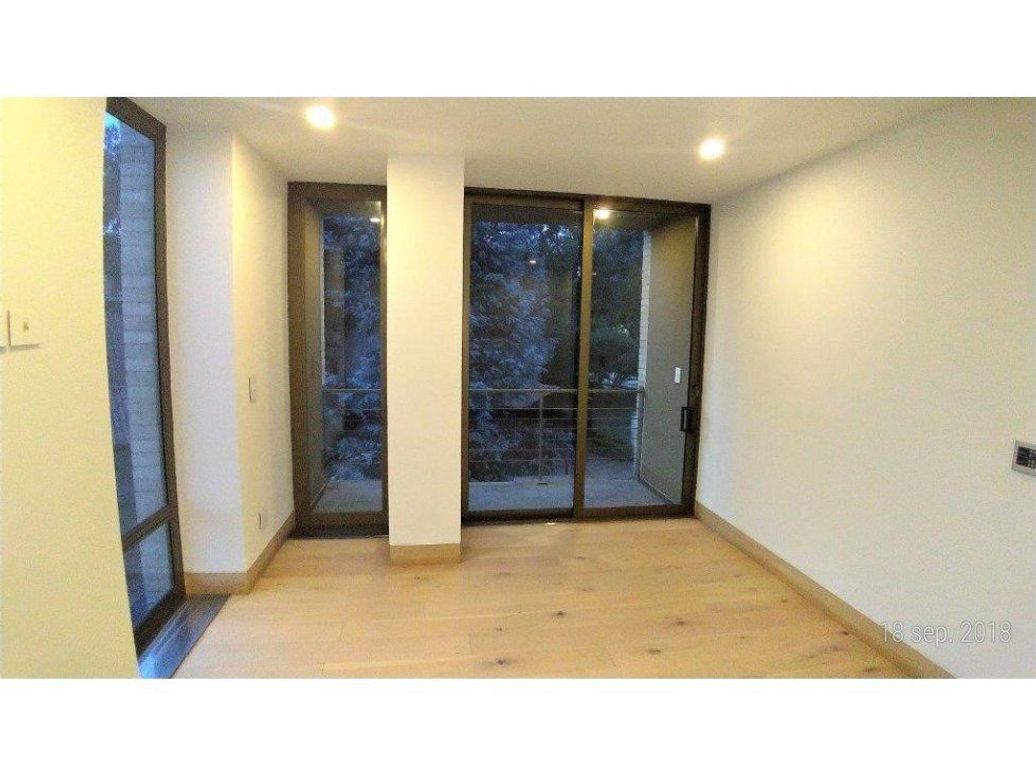 Apartamento de 3 alcobas en venta en Cerros De Suba, Bogotá, 255 m² · foto 12 de 20