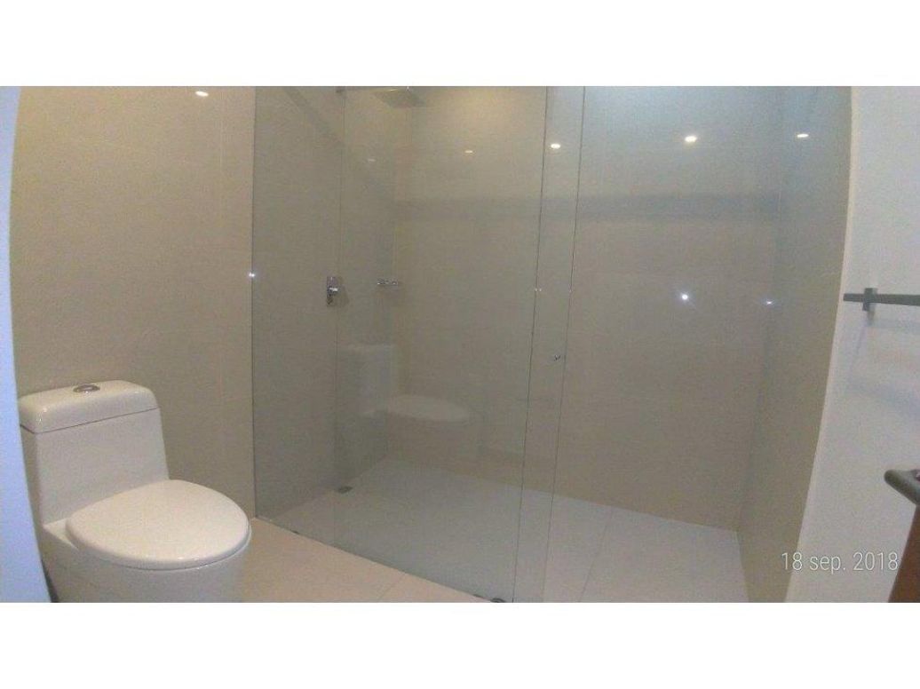 Apartamento de 3 alcobas en venta en Cerros De Suba, Bogotá, 255 m² · foto 17 de 20