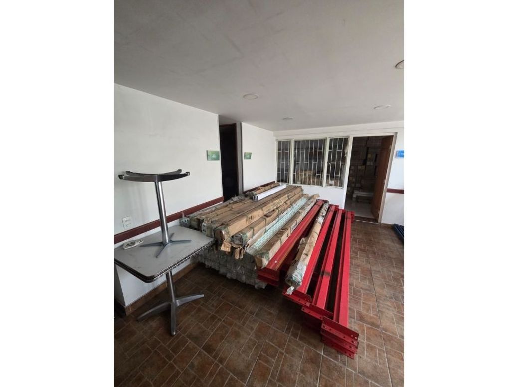 Casa de 6 alcobas en venta en Modelia, Bogotá, 400 m² · foto 10 de 20