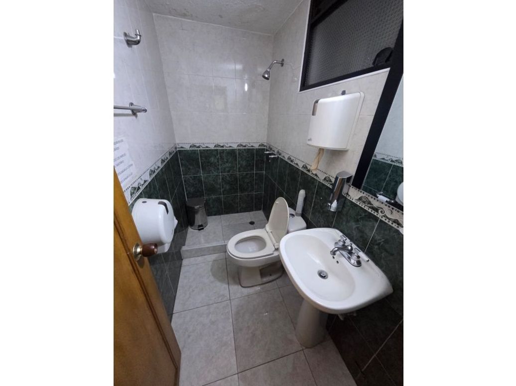 Casa de 6 alcobas en venta en Modelia, Bogotá, 400 m² · foto 7 de 20