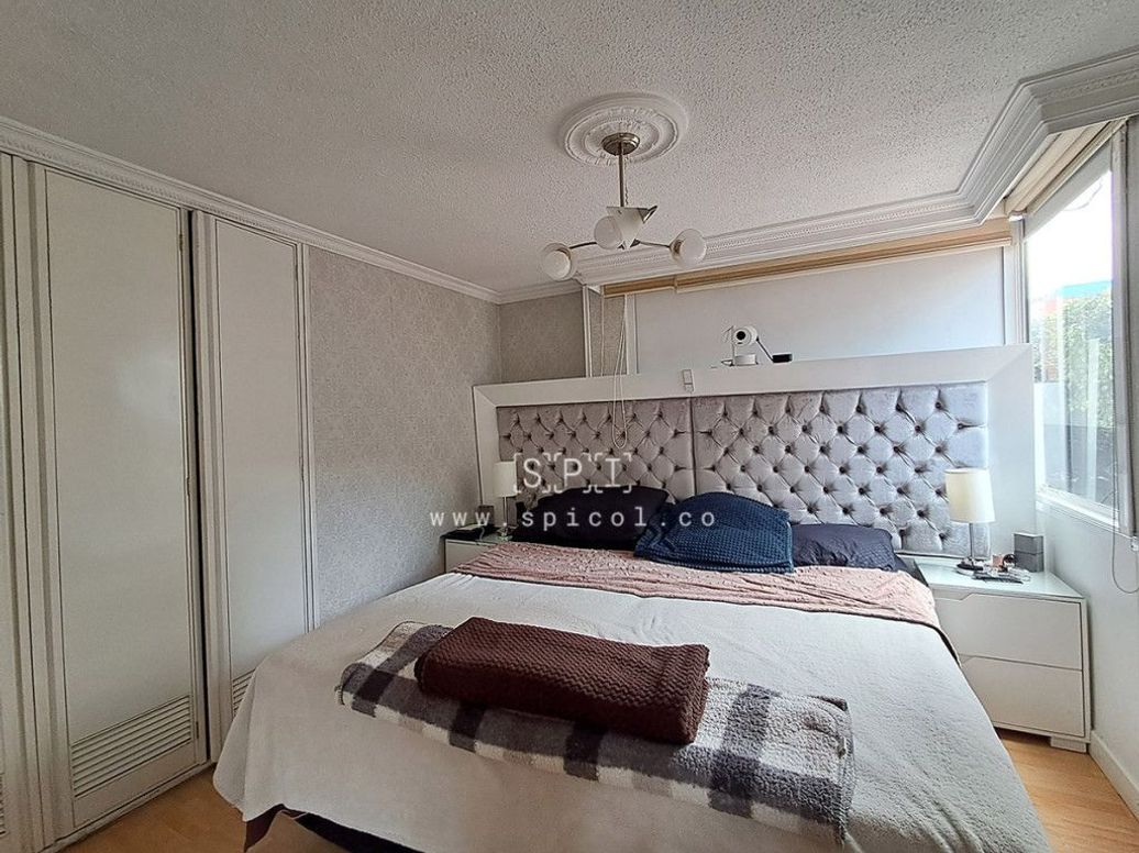 Apartamento de 2 alcobas en venta en La Castellana, Bogotá, 97 m² · foto 8 de 16