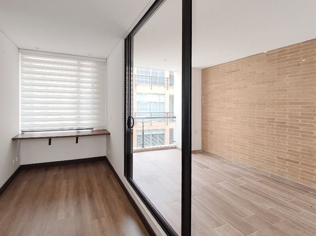Apartamento de 2 alcobas en venta en Molinos Norte, Bogotá, 90 m² · foto 4 de 13
