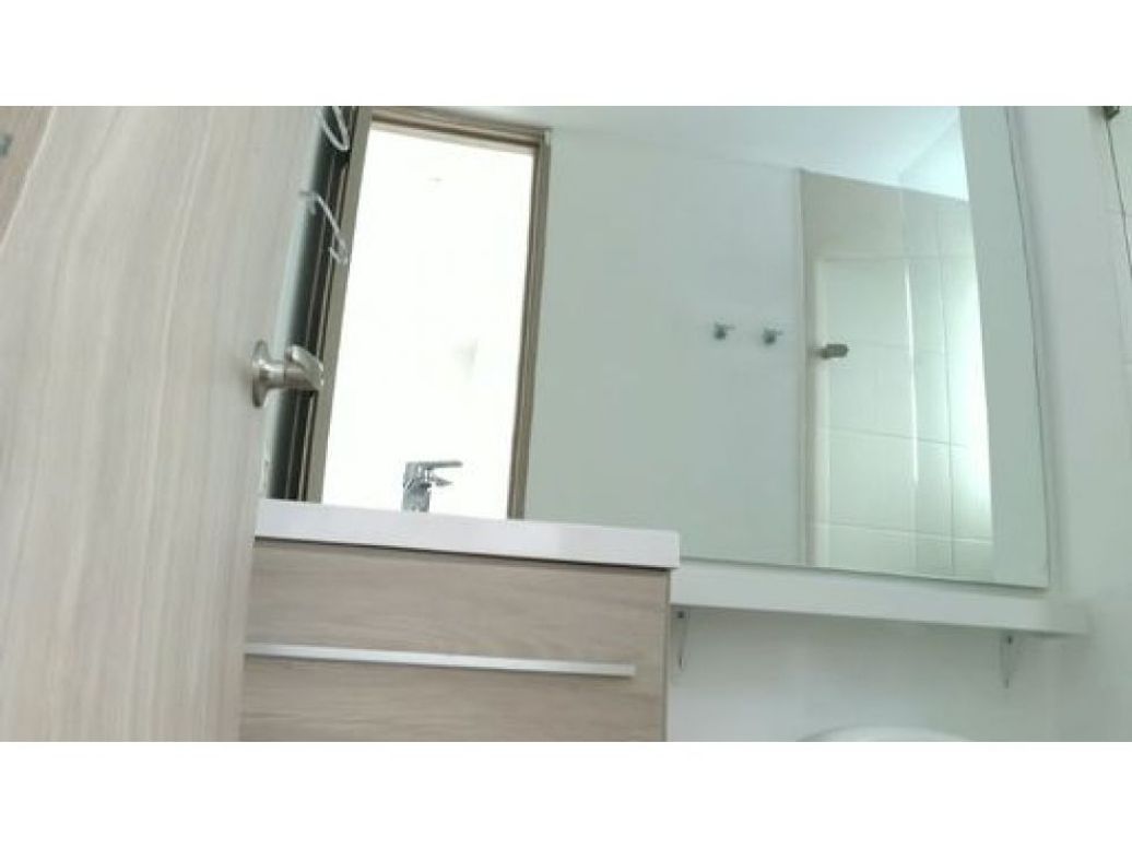 Apartamento de 3 alcobas en venta en Ciudad Salitre, Bogotá, 101 m² · foto 12 de 20