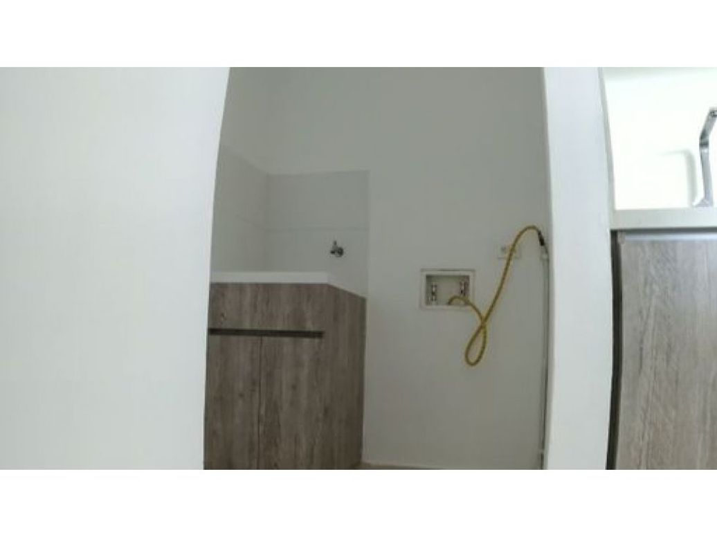 Apartamento de 3 alcobas en venta en Ciudad Salitre, Bogotá, 101 m² · foto 6 de 20