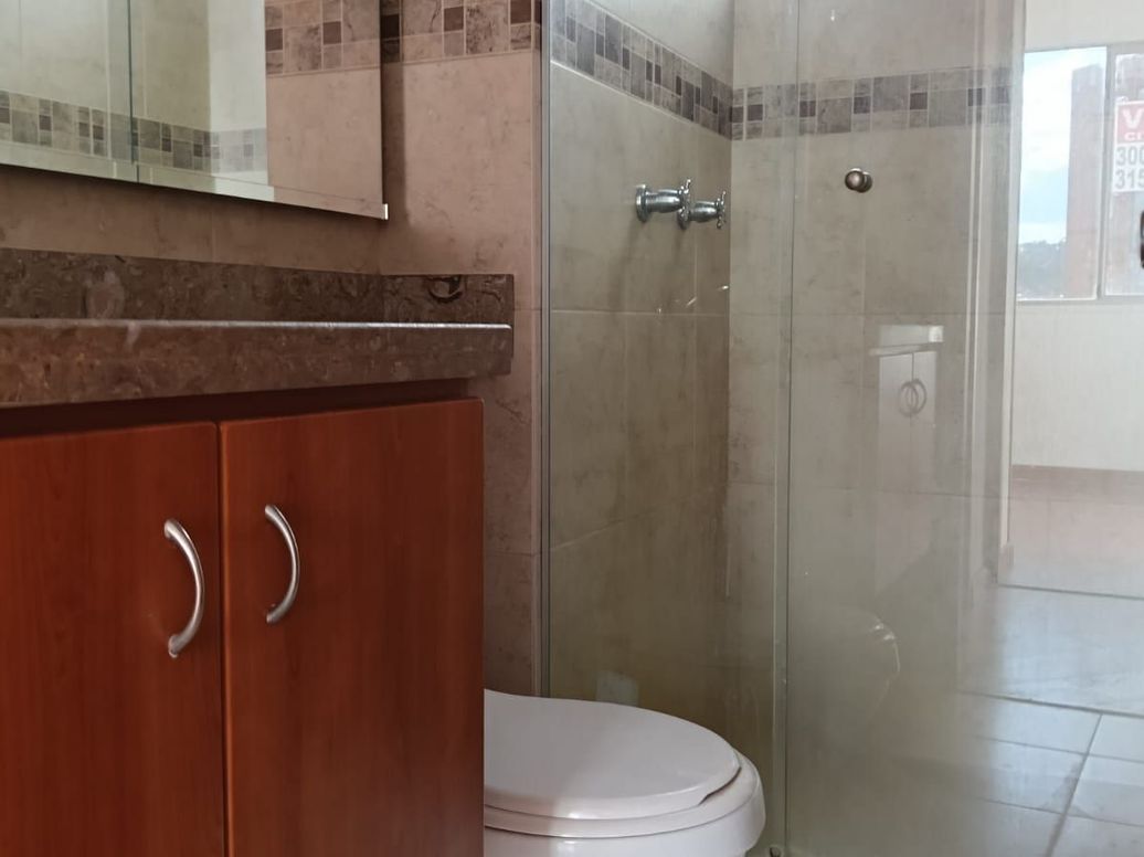 Apartamento de 3 alcobas en venta en San José De Bavaria, Bogotá, 77 m² · foto 16 de 20