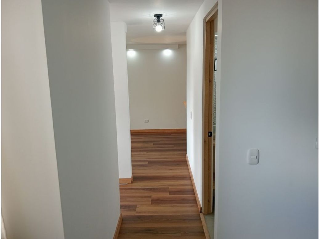 Apartamento de 2 alcobas en venta en Fontibón, Bogotá, 40 m² · foto 6 de 13