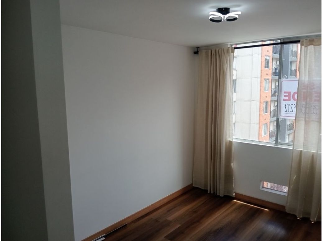 Apartamento de 2 alcobas en venta en Fontibón, Bogotá, 40 m² · foto 11 de 13