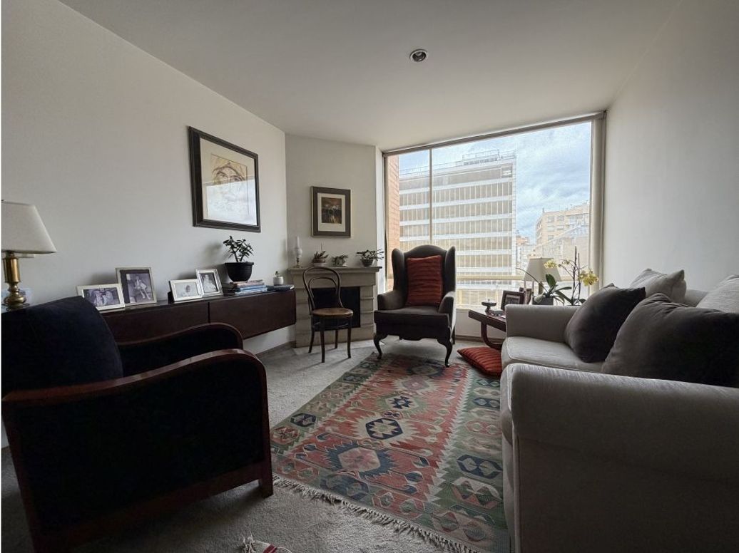 Apartamento de 1 alcoba en venta en Chico, Bogotá, 62 m² · foto 9 de 20