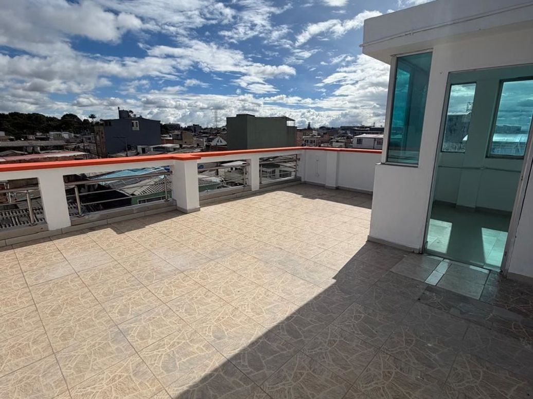 Casa de 21 alcobas en arriendo en Bosque Popular, Bogotá, 700 m² · foto 13 de 15