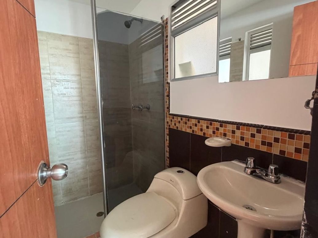 Casa de 21 alcobas en arriendo en Bosque Popular, Bogotá, 700 m² · foto 9 de 15