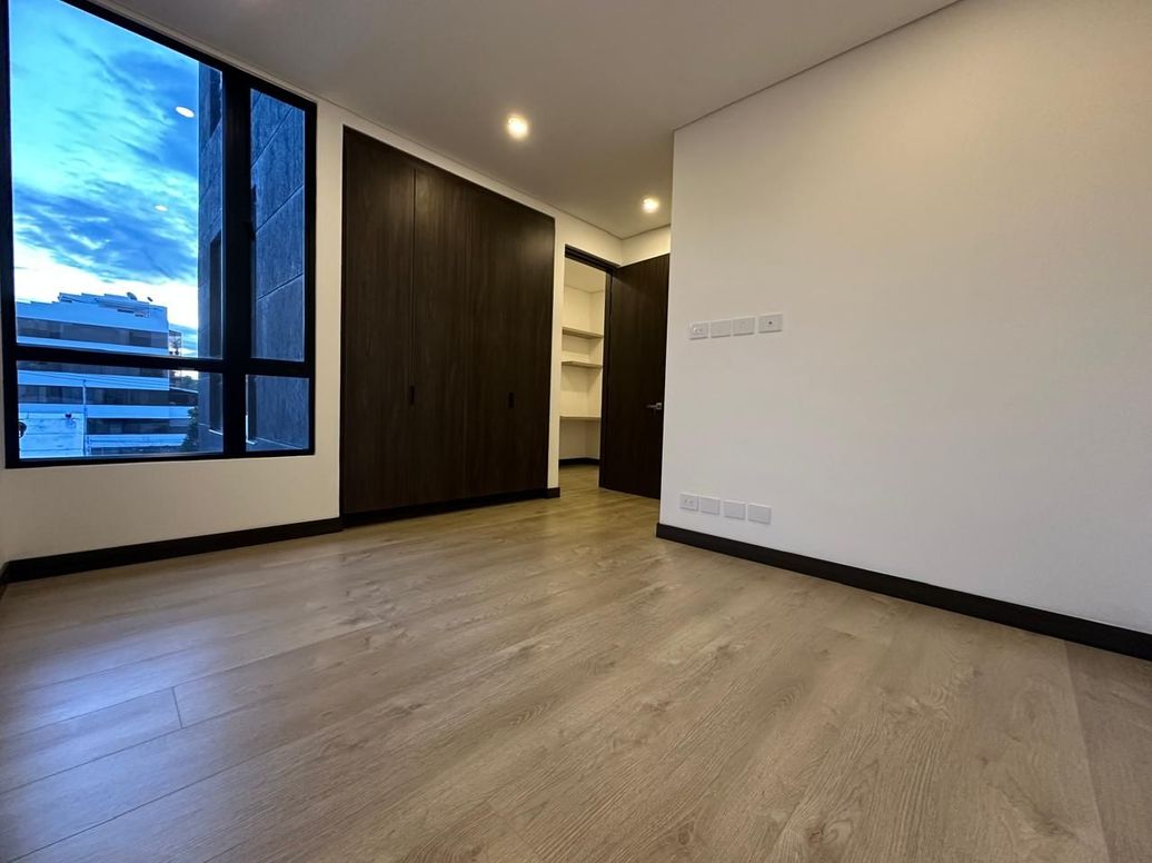 Apartamento de 3 alcobas en venta en San Patricio, Bogotá, 127 m² · foto 8 de 20