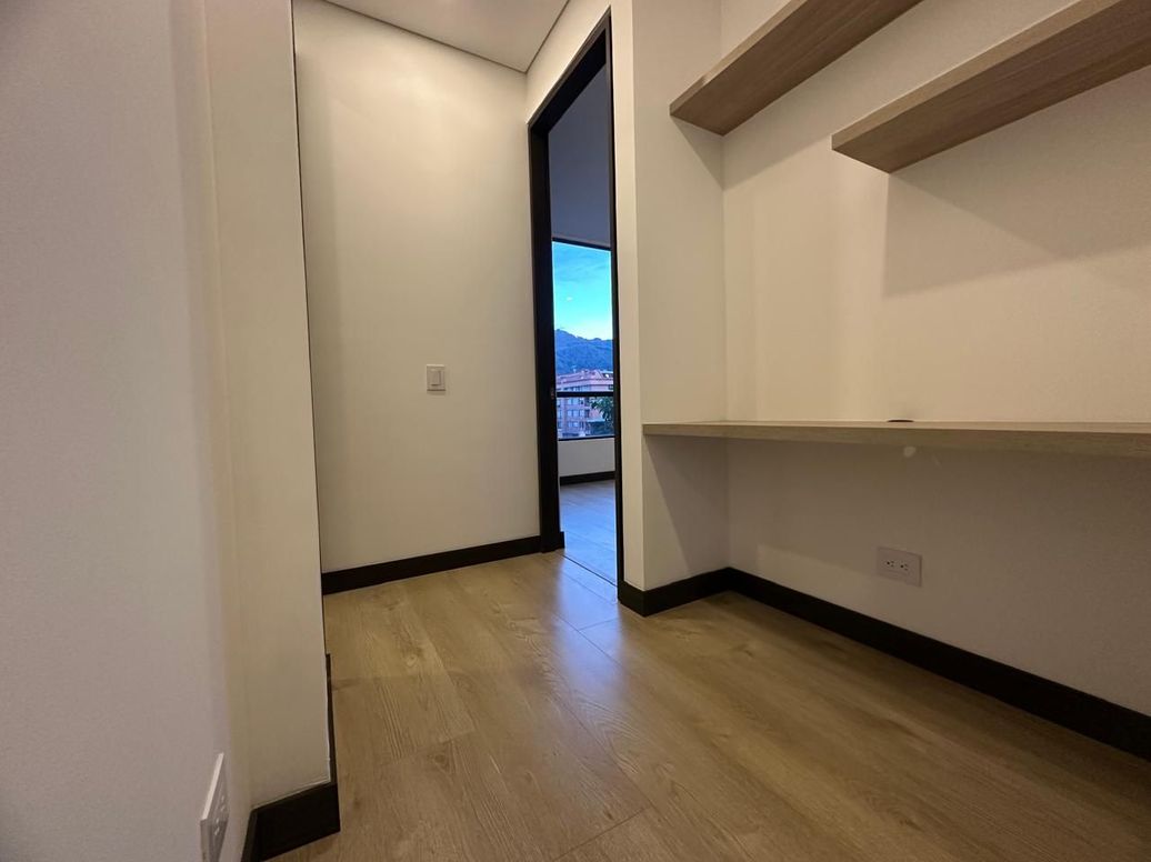 Apartamento de 3 alcobas en venta en San Patricio, Bogotá, 127 m² · foto 10 de 20