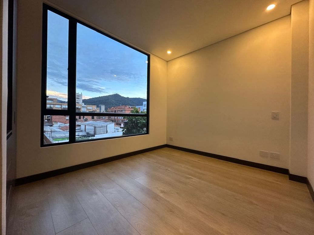 Apartamento de 3 alcobas en venta en San Patricio, Bogotá, 127 m² · foto 11 de 20