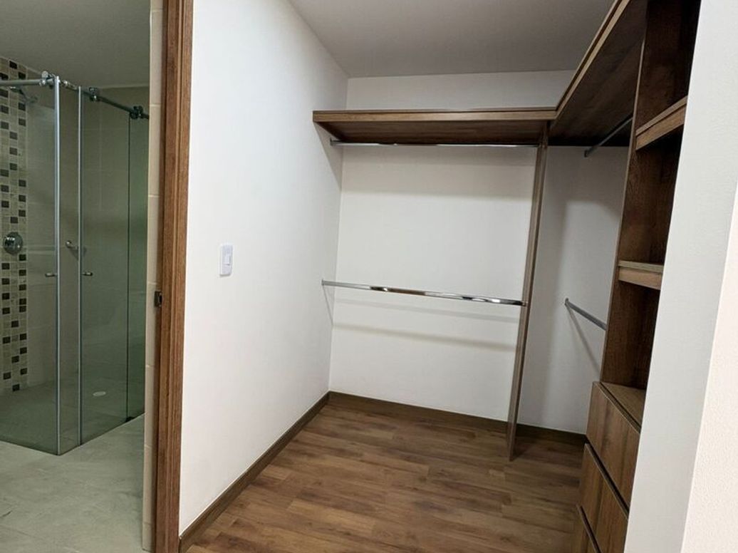Apartamento de 2 alcobas en venta en Popular Modelo, Bogotá, 79 m² · foto 13 de 18