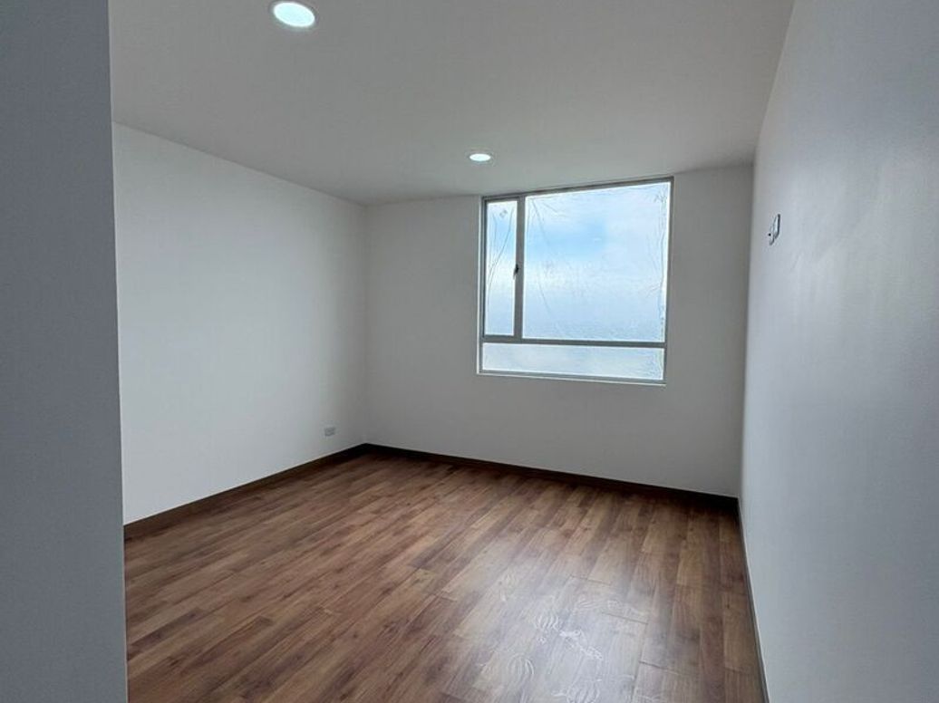 Apartamento de 2 alcobas en venta en Popular Modelo, Bogotá, 79 m² · foto 15 de 18