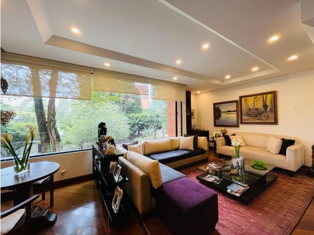 Apartamento de 3 alcobas en venta en La Cabrera, Bogotá, 260 m² · foto 3 de 20