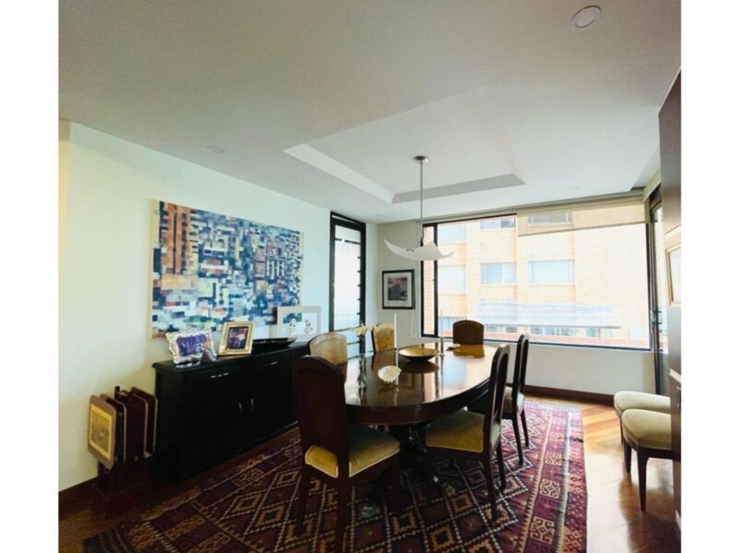 Apartamento de 3 alcobas en venta en La Cabrera, Bogotá, 260 m² · foto 10 de 20