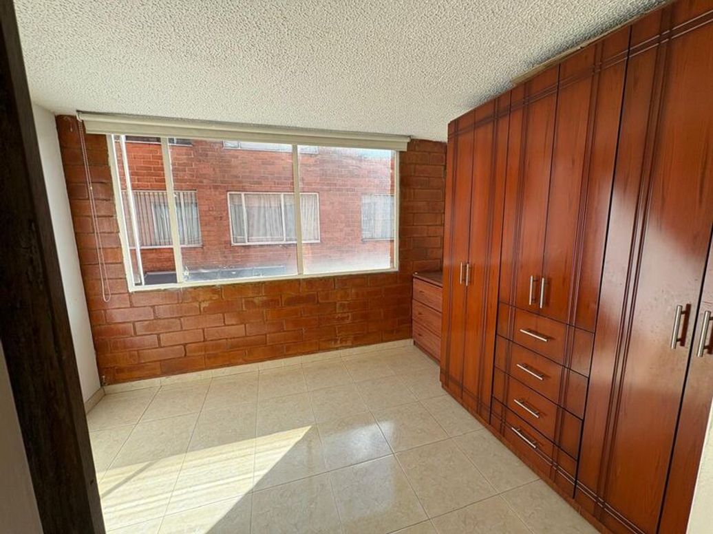 Casa de 4 alcobas en venta en Florencia, Bogotá, 70 m² · foto 3 de 12