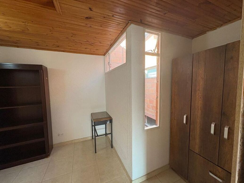 Casa de 4 alcobas en venta en Florencia, Bogotá, 70 m² · foto 6 de 12