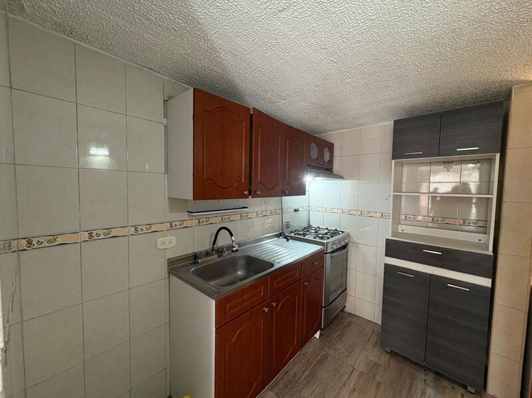 Casa de 4 alcobas en venta en Florencia, Bogotá, 70 m² · foto 7 de 12