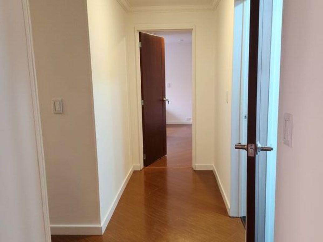 Apartamento de 3 alcobas en venta en Santa Barbara Central, Bogotá, 160 m² · foto 7 de 14