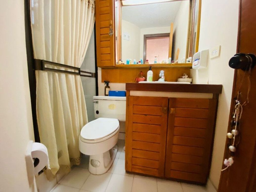 Casa de 3 alcobas en venta en Ub. Santa Coloma, Bogotá, 176 m² · foto 16 de 20