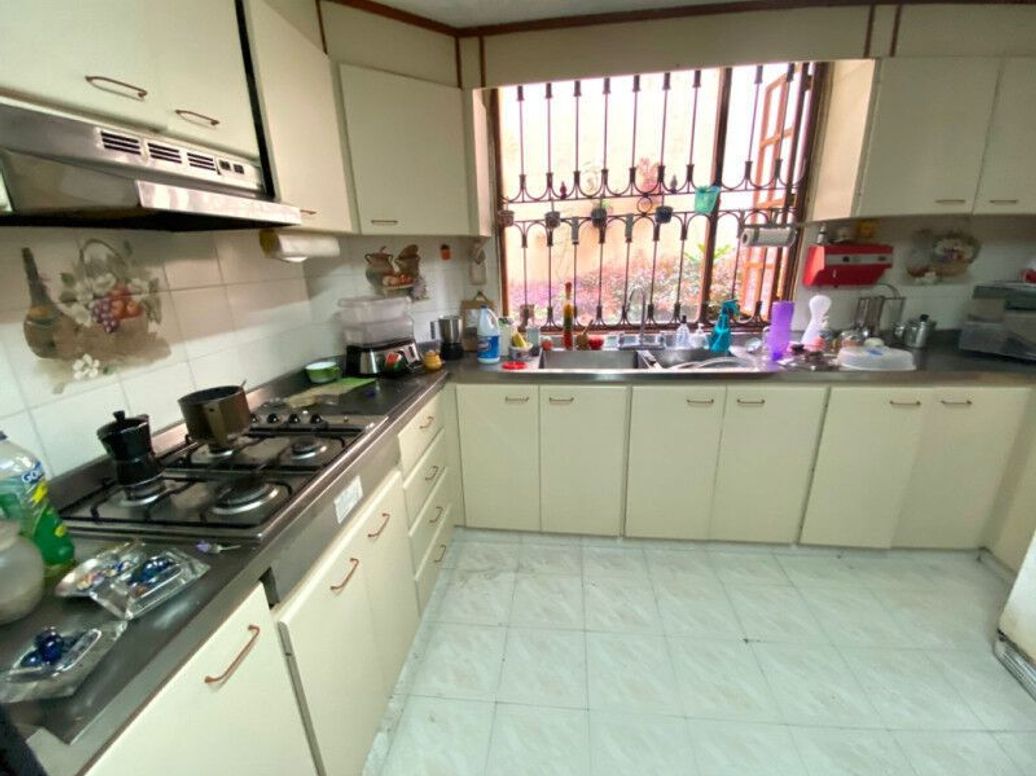 Casa de 3 alcobas en venta en Ub. Santa Coloma, Bogotá, 176 m² · foto 10 de 20