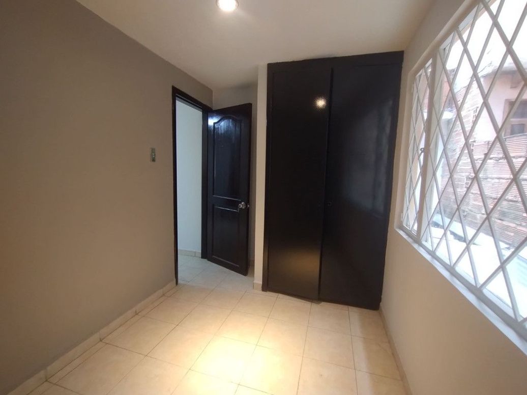 Casa en venta en Villas De Granada, Bogotá · foto 8 de 20