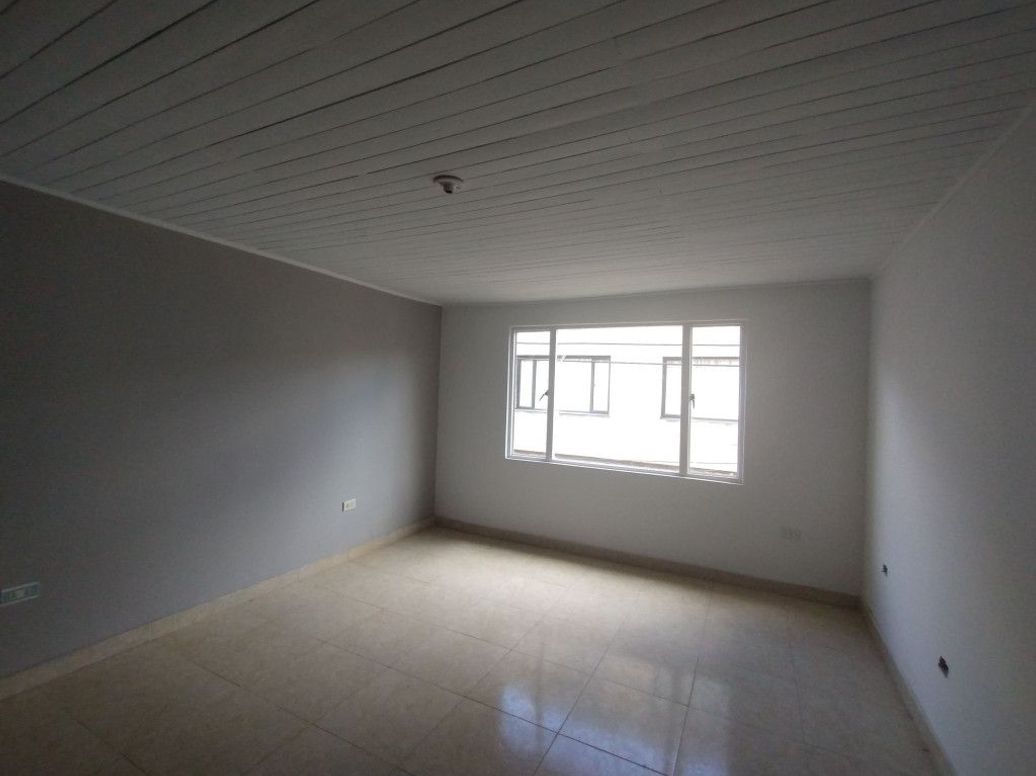 Casa en venta en Villas De Granada, Bogotá · foto 14 de 20
