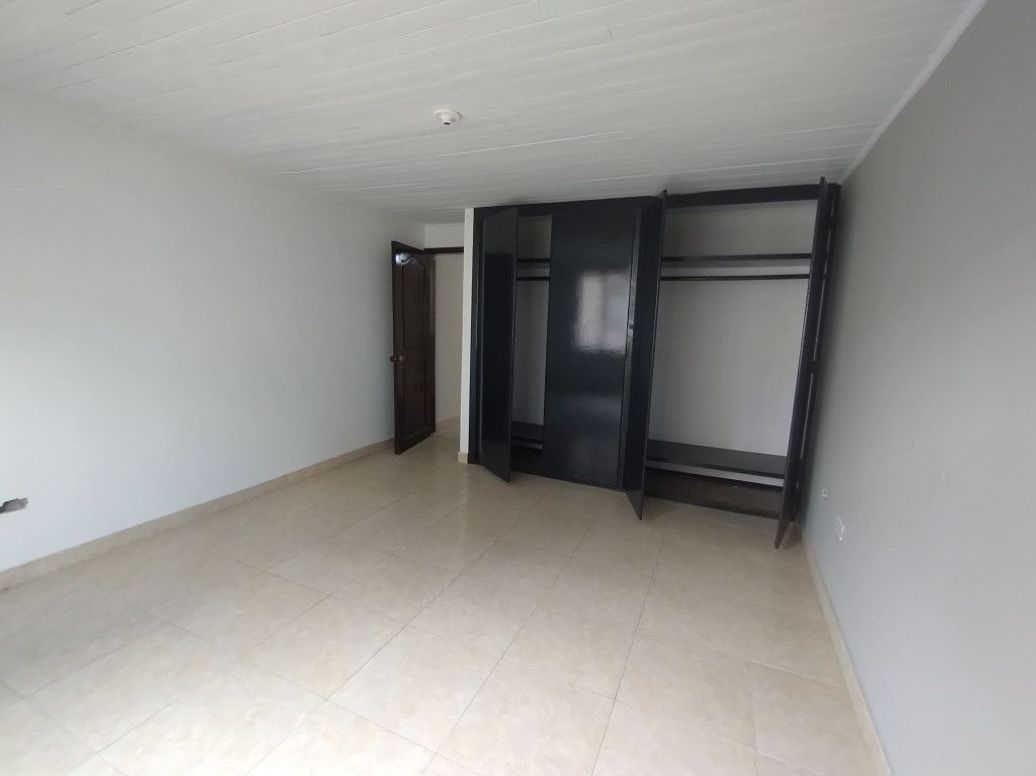 Casa en venta en Villas De Granada, Bogotá · foto 15 de 20