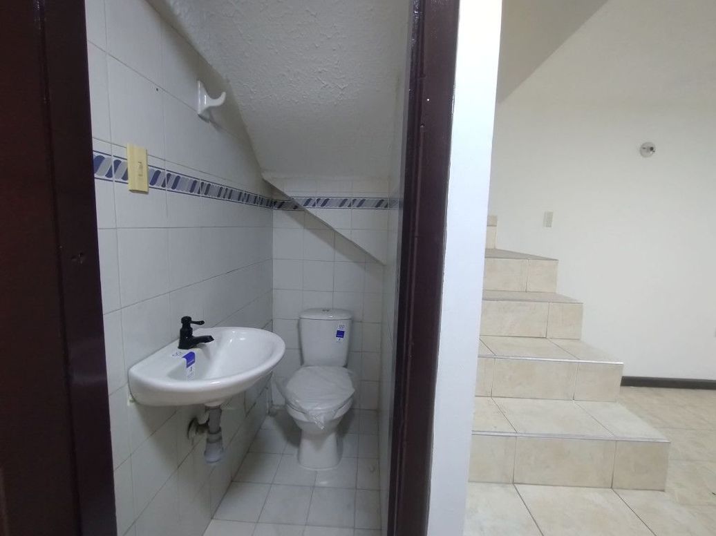 Casa en venta en Villas De Granada, Bogotá · foto 4 de 20