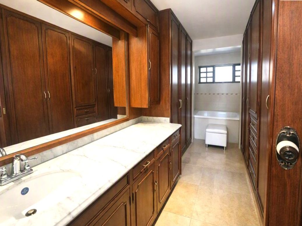 Casa de 3 alcobas en venta en Nicolas De Federman, Bogotá, 348 m² · foto 14 de 20