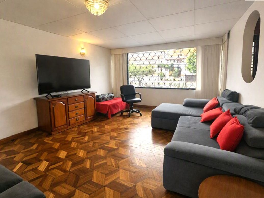 Casa de 3 alcobas en venta en Nicolas De Federman, Bogotá, 348 m² · foto 3 de 20