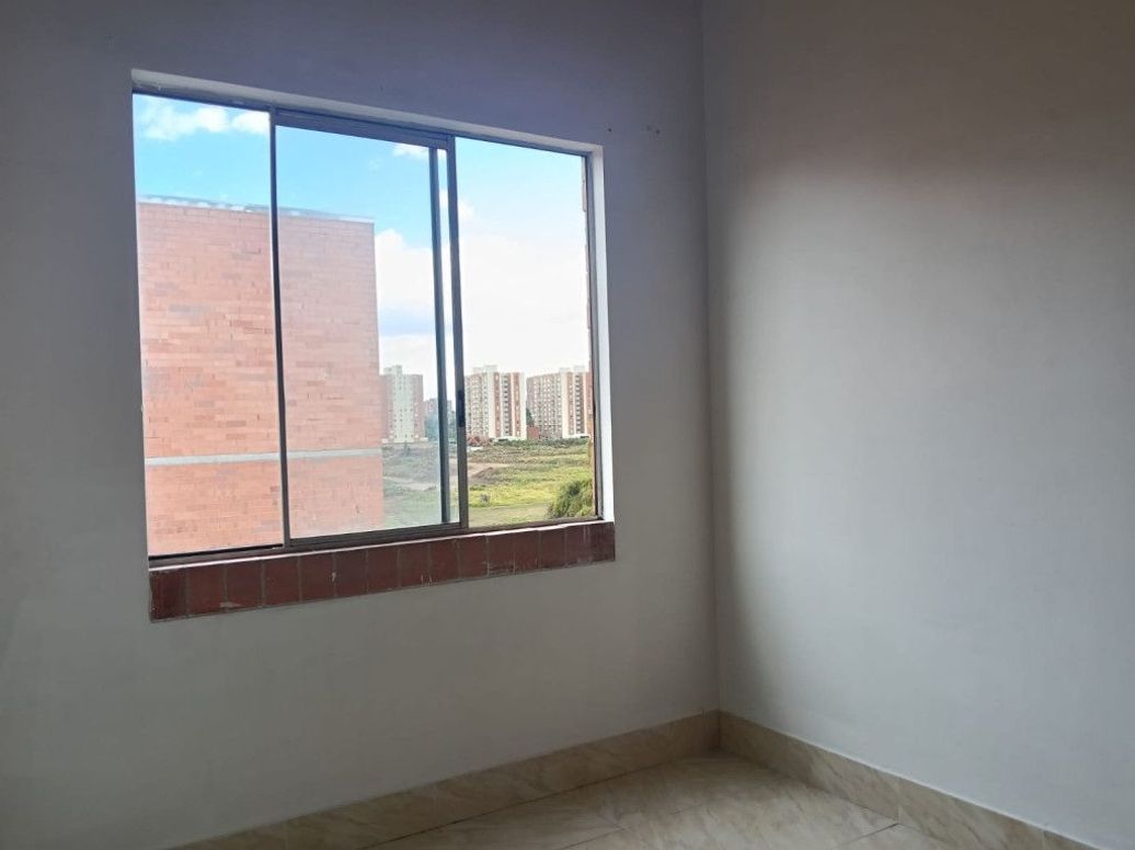Apartamento de 3 alcobas en venta en Britalia, Bogotá, 56 m² · foto 14 de 16