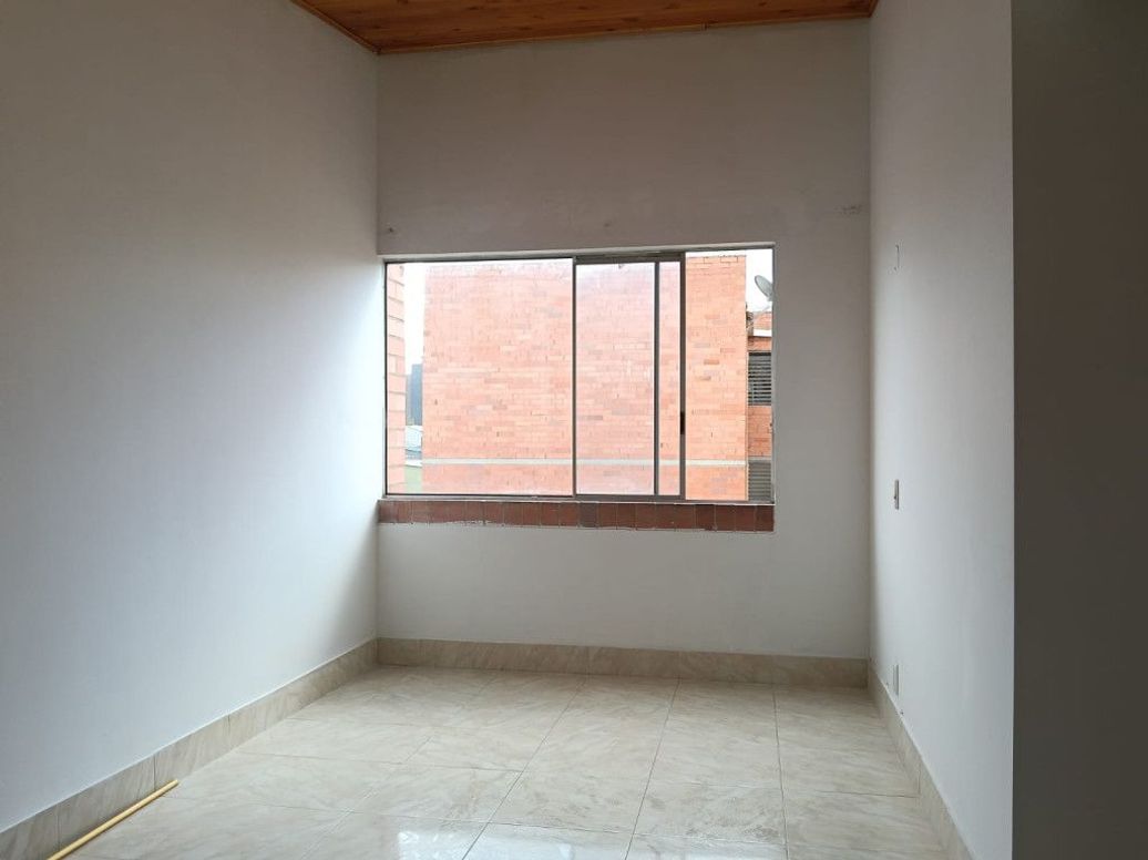 Apartamento de 3 alcobas en venta en Britalia, Bogotá, 56 m² · foto 3 de 16