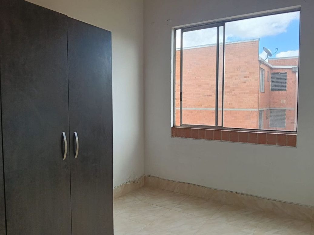 Apartamento de 3 alcobas en venta en Britalia, Bogotá, 56 m² · foto 11 de 16