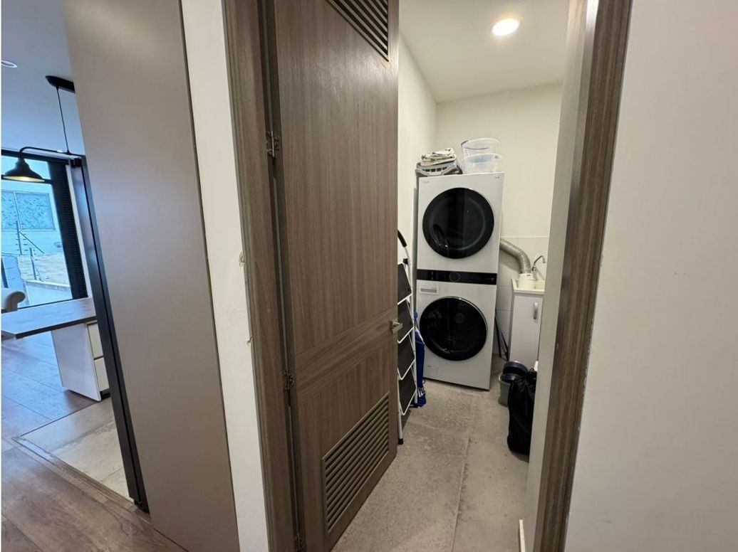 Apartamento de 2 alcobas en venta en Santa Barbara, Bogotá, 86 m² · foto 3 de 5